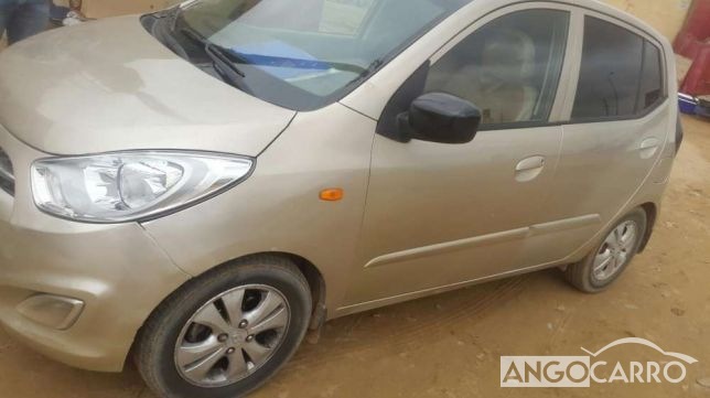 Hyundai i10 2013 (Gasolina) Angocarro