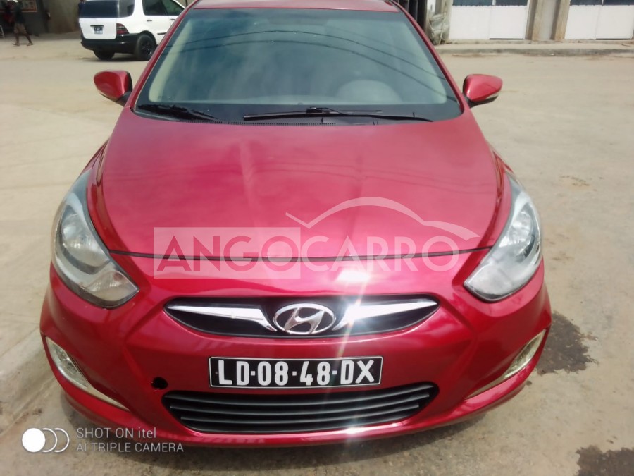 Hyundai Accent 2012 (Gasolina) Angocarro
