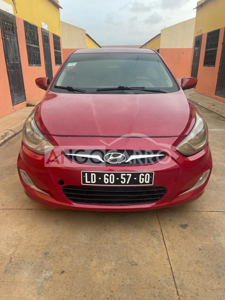 Hyundai Accent 2015 (Gasolina) Angocarro