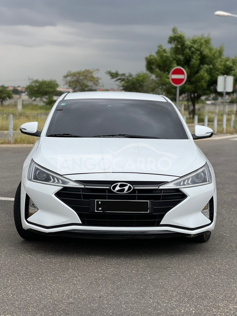 Hyundai Avante 2022 (Gasolina) - Angocarro