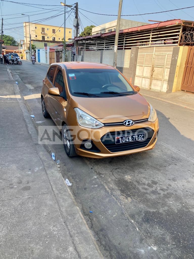 Hyundai Grand i10 2015 (Gasolina) - Angocarro