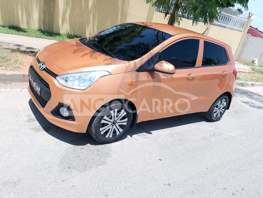 Hyundai Grand i10 2015 (Gasolina) - Angocarro