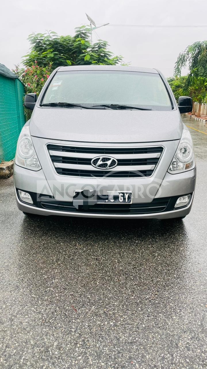 Hyundai H1 2017 (Diesel) - Angocarro