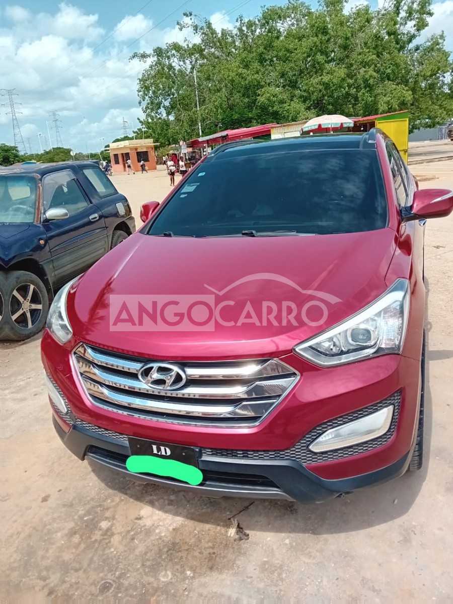 Hyundai Santa Fe 2015 (Gasolina) Angocarro