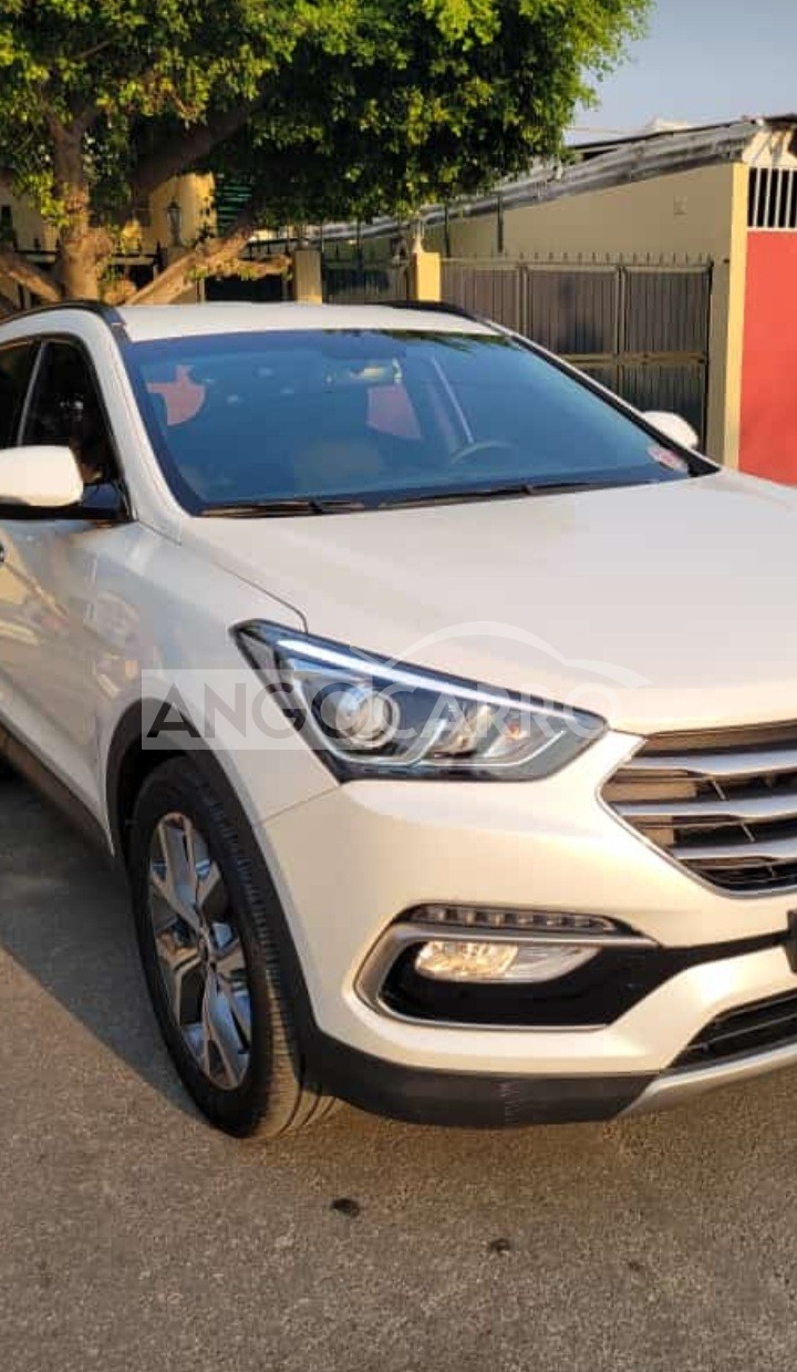 Hyundai Santa Fe 2017 (Diesel) - Angocarro