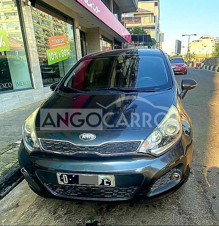 Kia Rio 2013 (Gasolina) Angocarro