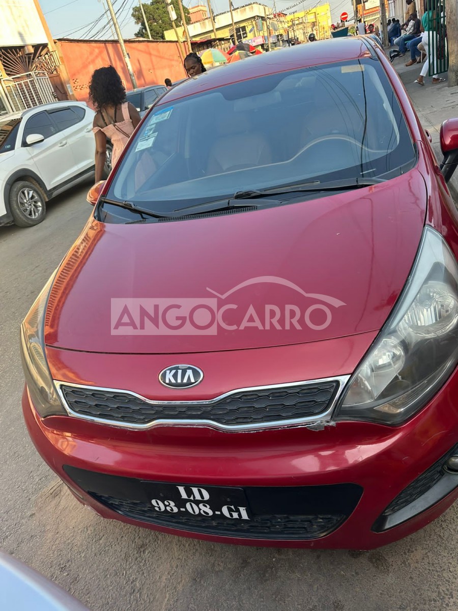 Kia Rio 2016 (Gasolina) - Angocarro