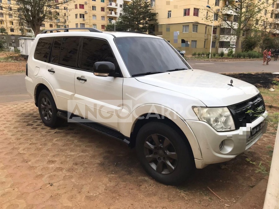 Mitsubishi Pajero 2016 (Gasolina) - Angocarro
