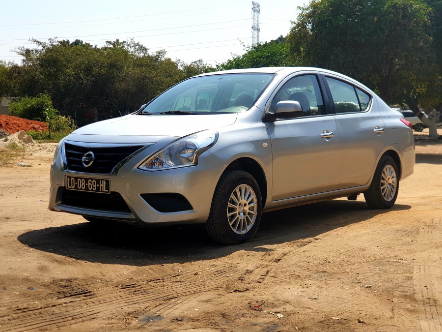 Nissan sunny 2020