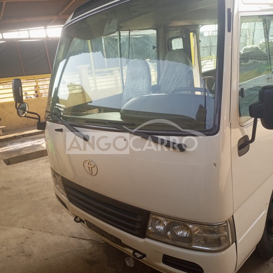 Modelo Coaster Toyota Coaster 2016 (Diesel) - Angocarro