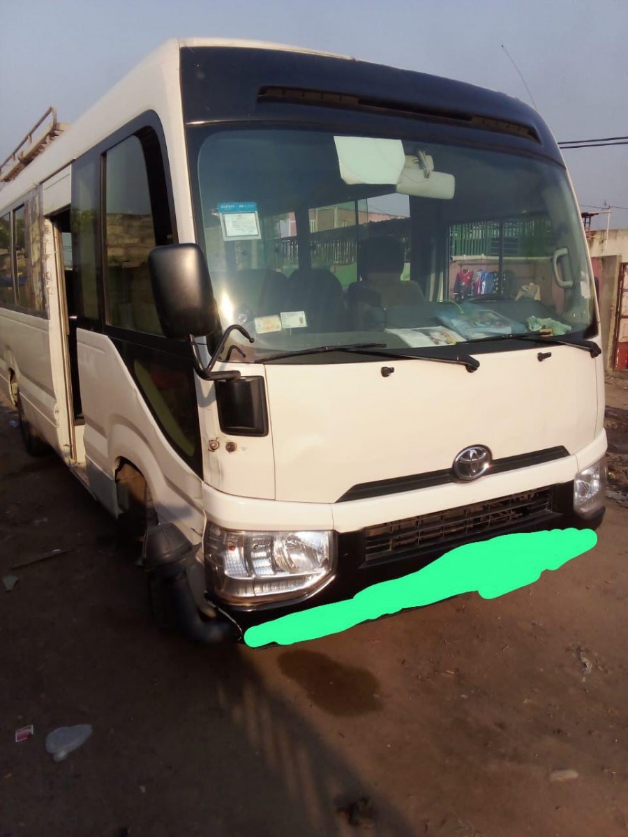 Modelo Coaster Toyota Coaster 2022 (Diesel) - Angocarro