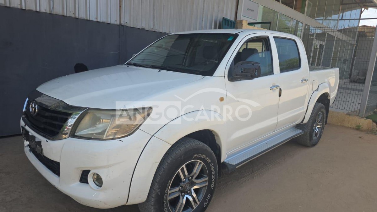 Toyota Hilux 2014 (Diesel) - Angocarro