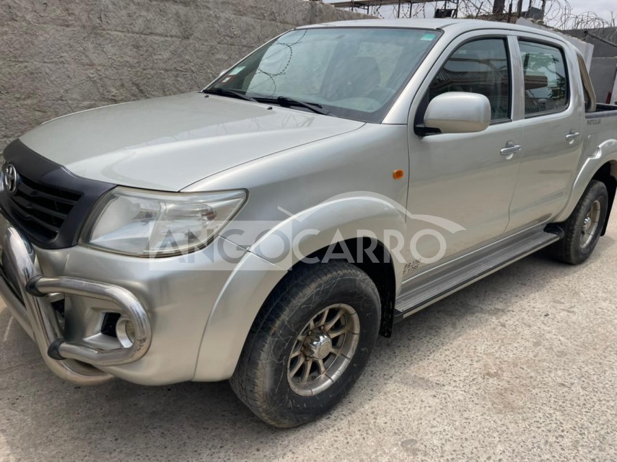 Toyota Hilux 2014 (Diesel) - Angocarro