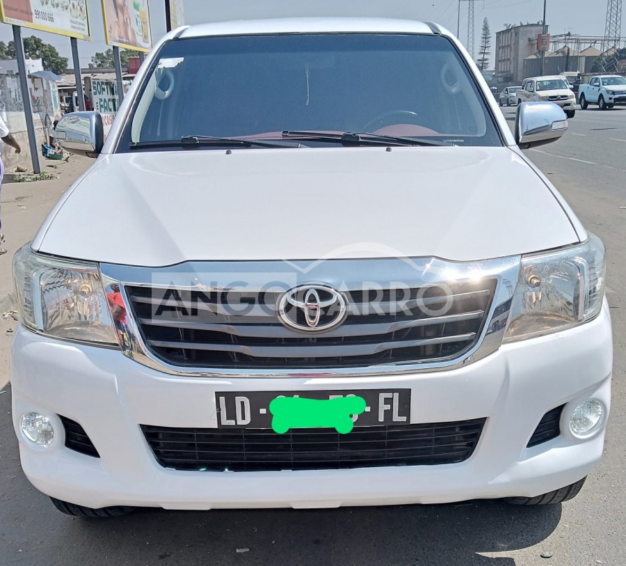 toyota-hilux-2014-diesel-angocarro