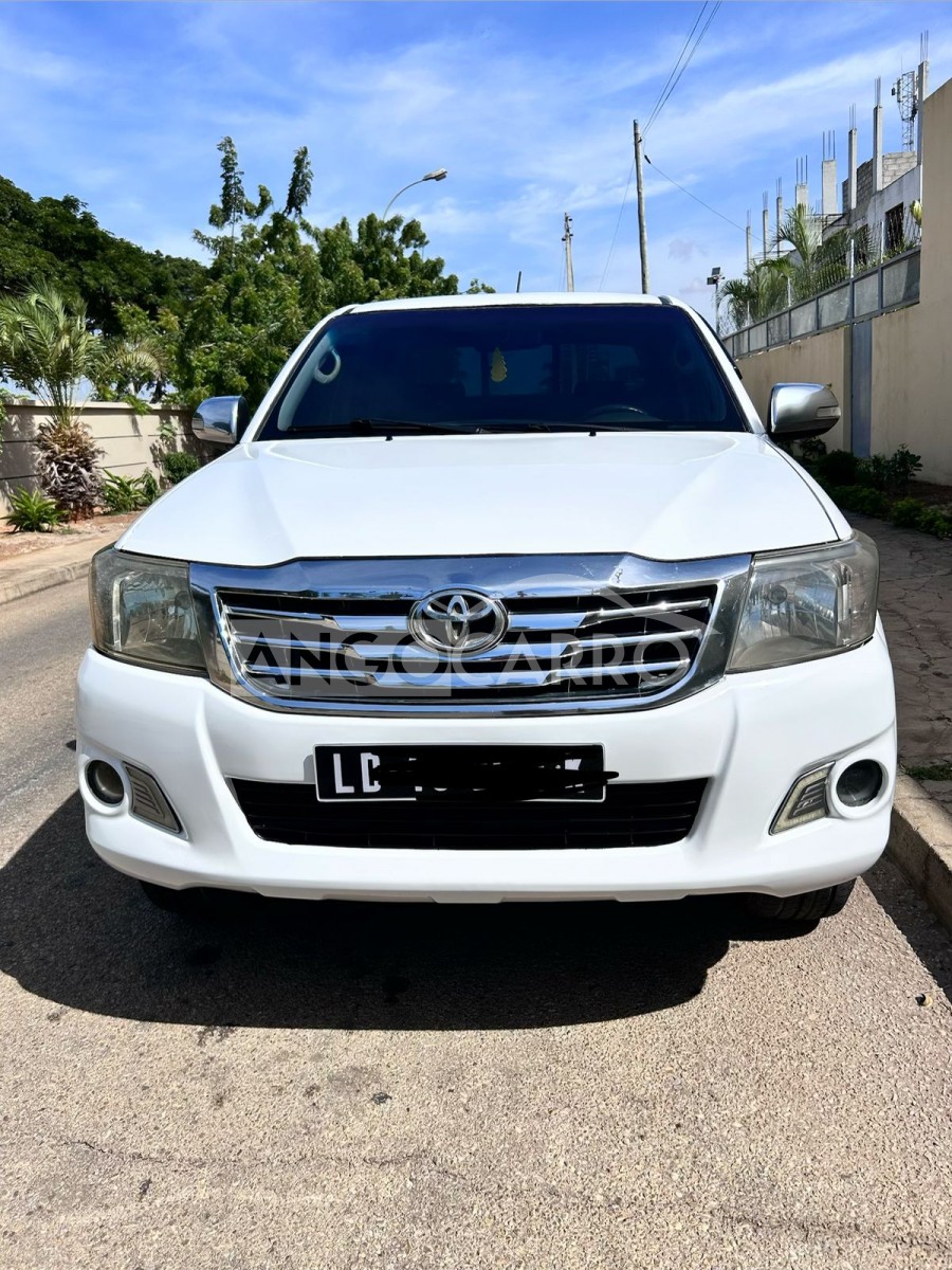 Toyota Hilux 2014 (Diesel) - Angocarro