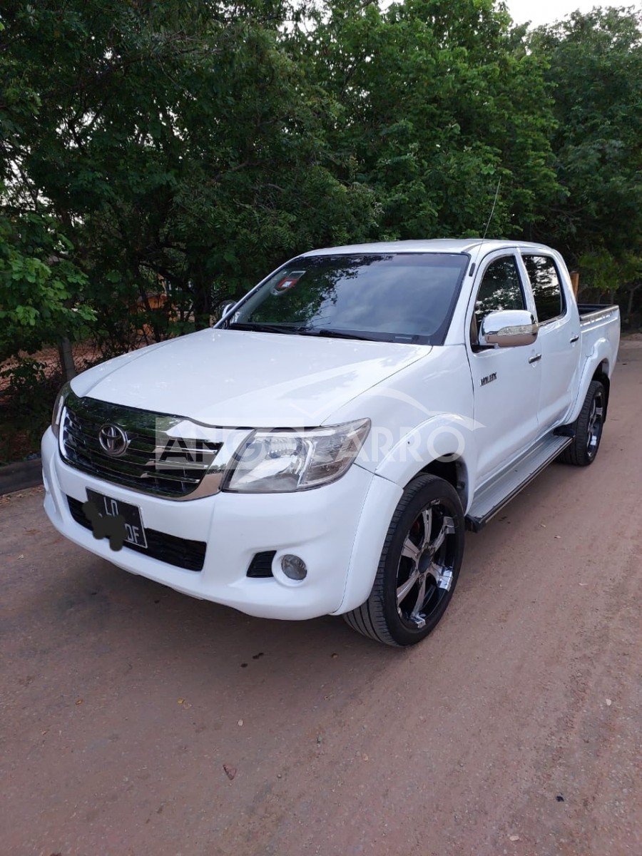 Toyota Hilux 2014 (Diesel) - Angocarro