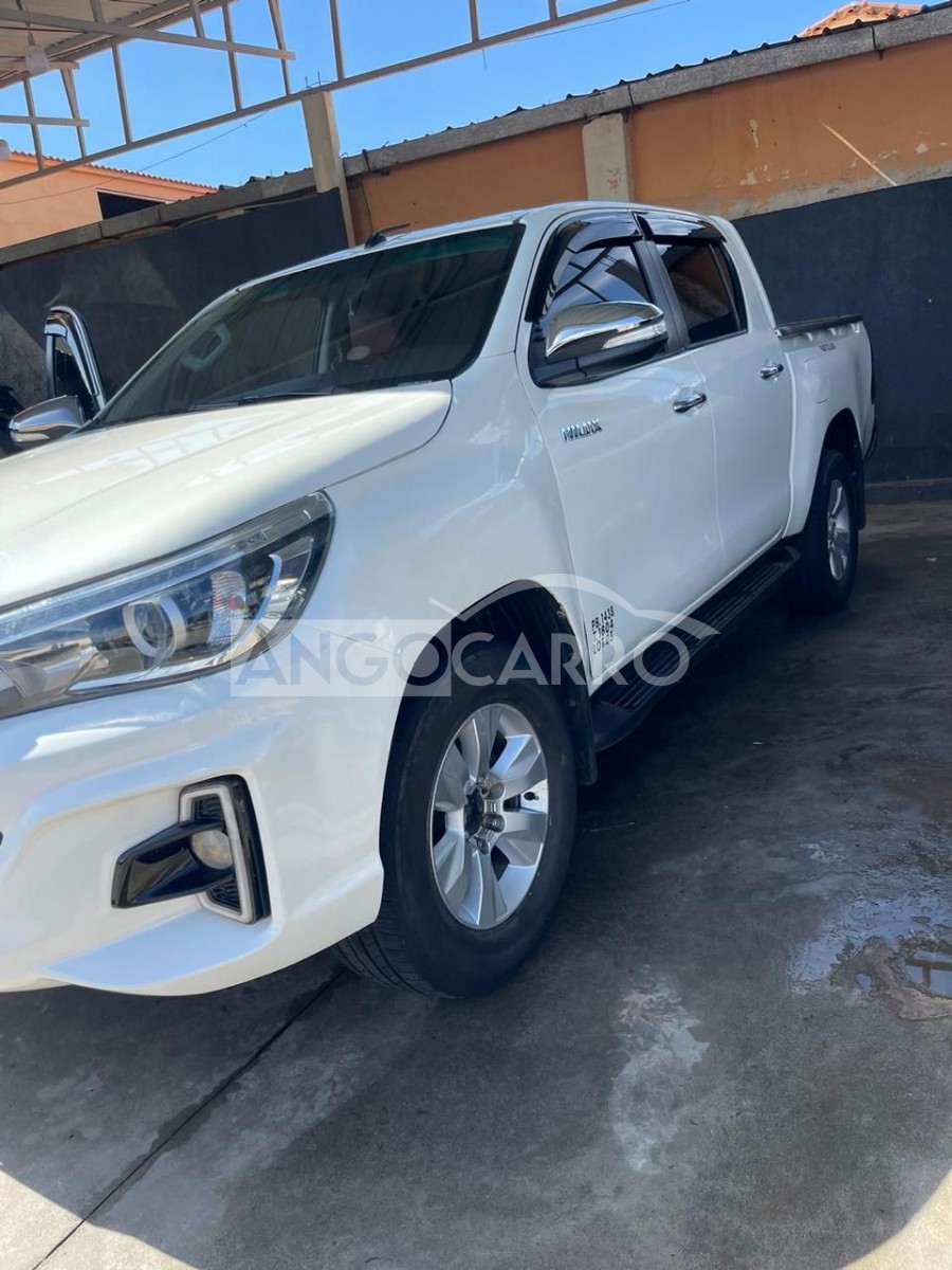 Toyota Hilux 2021 (Gasolina) Angocarro