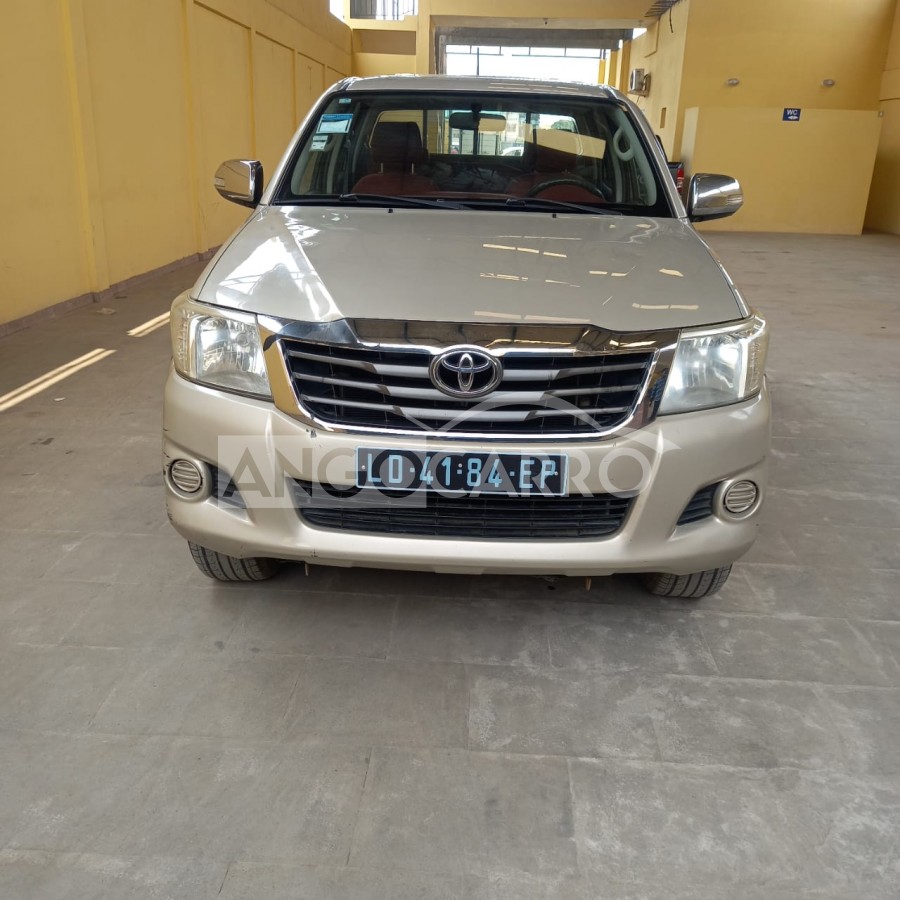 Toyota Hilux 2014 (Diesel) - Angocarro