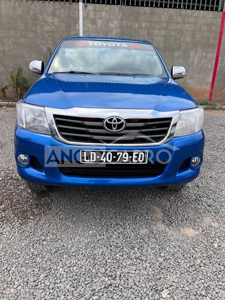 toyota-hilux-2014-gasolina-angocarro