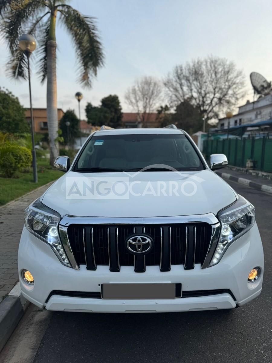 Toyota Land Cruiser Prado 2014 (Gasolina) - Angocarro