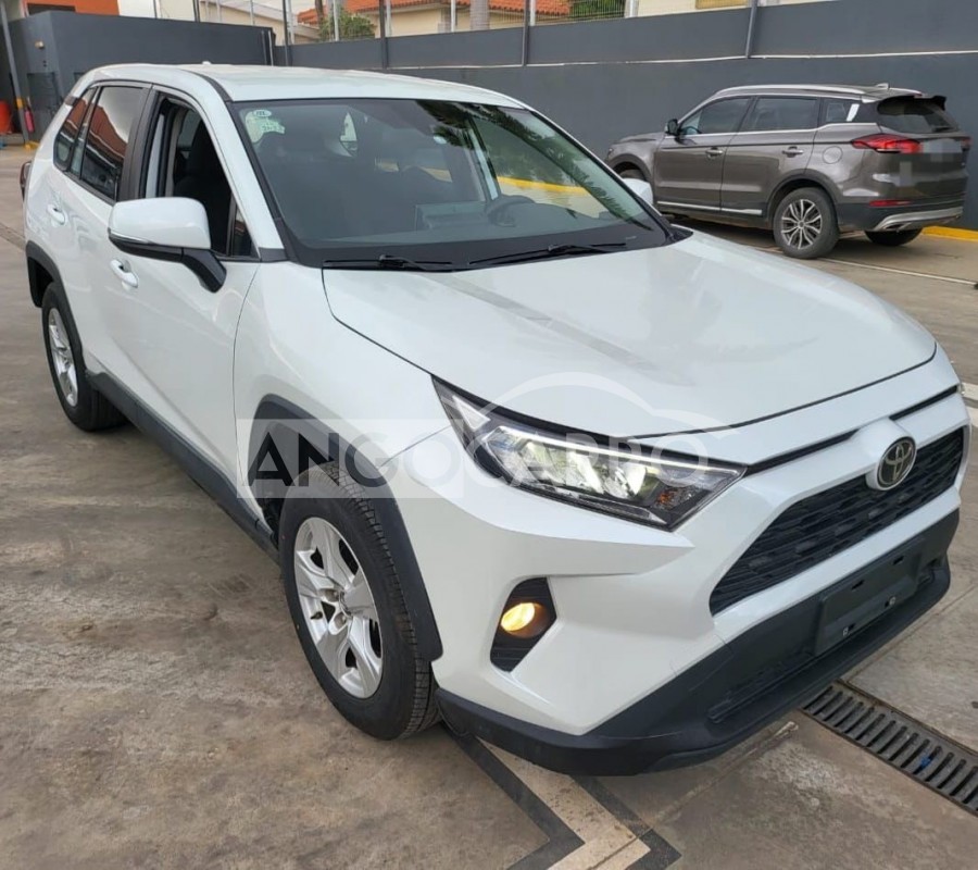 Toyota RAV4 2023 (Gasolina) - Angocarro