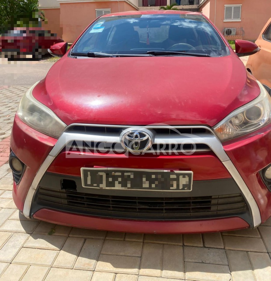 Toyota Yaris Front Grill Middle Chrome Trim - 1st OEM Parts